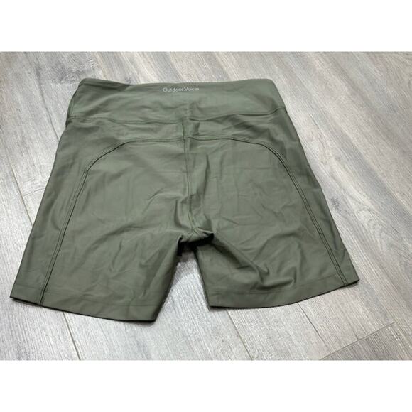 NWT Outdoor Voices Womens Warmup Biker Shorts Elastic Waist Workout Olive Size M - Picture 2 of 6